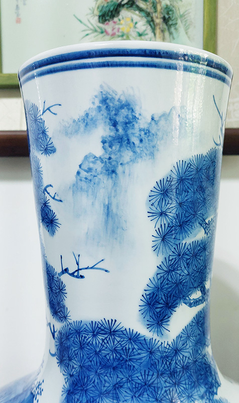康熙青花十三童趣天球瓶(經典的翠毛藍)的第5張圖片